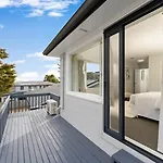 Cosy 3 Bedrooms Home In North Auckland